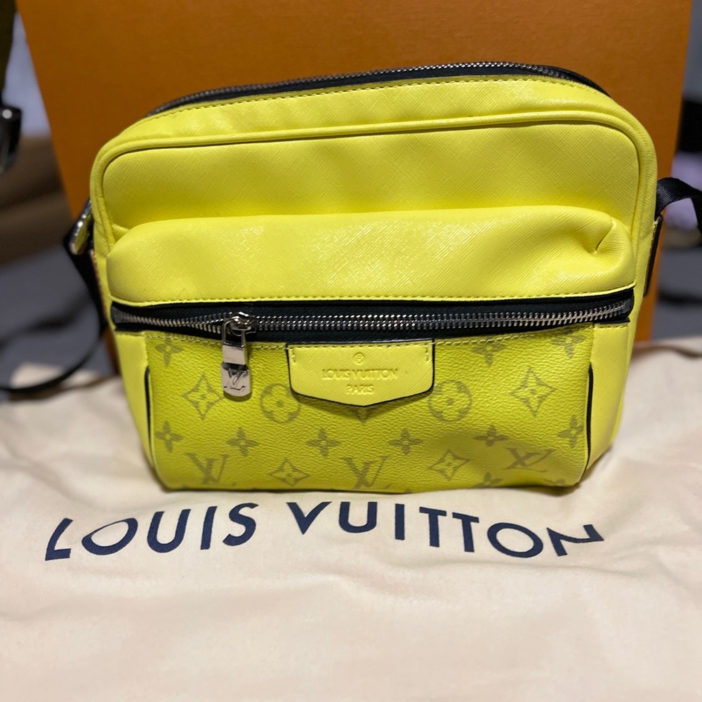 Louis Vuitton outdoor messenger bag